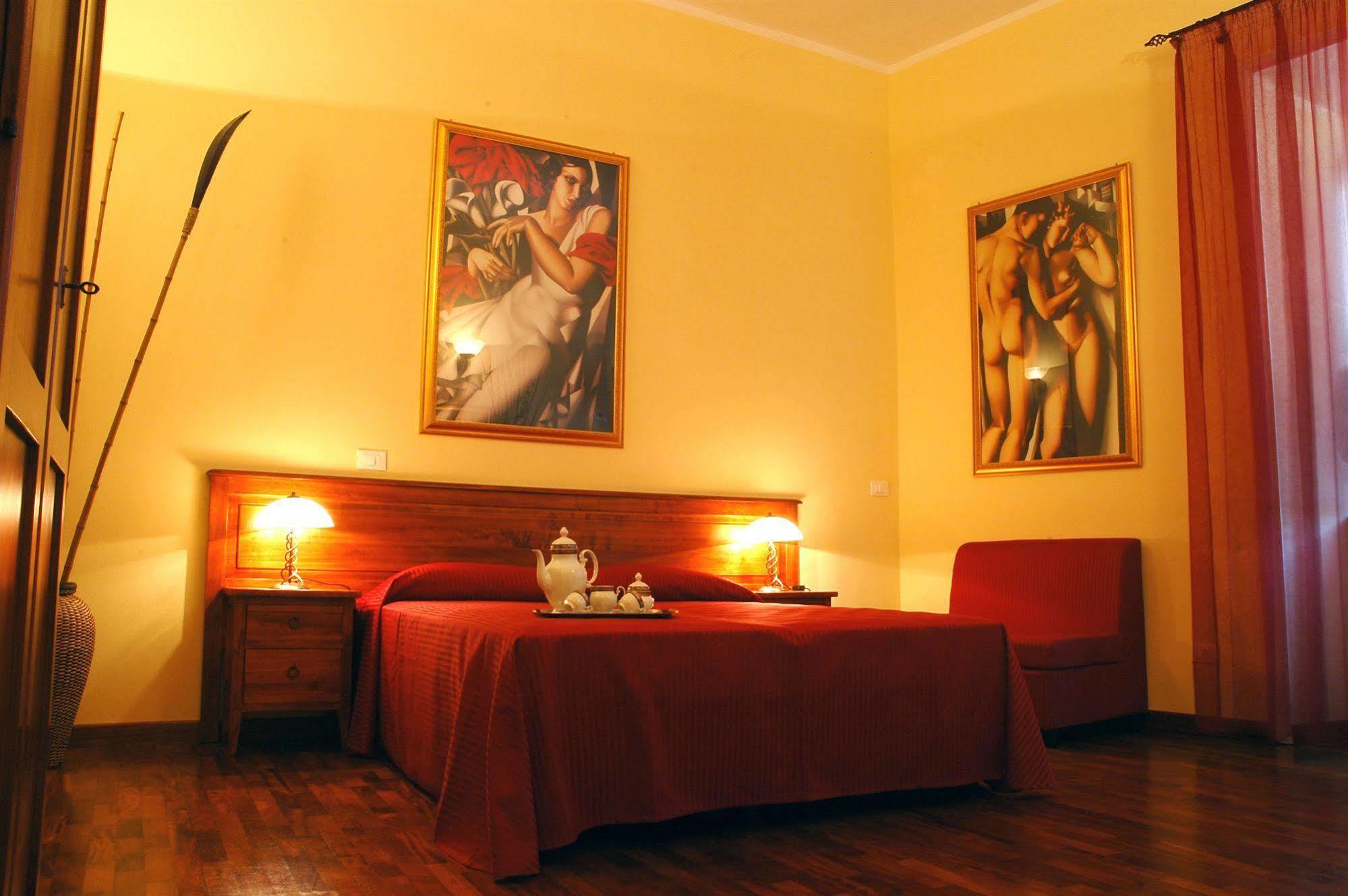 Tamara'S Suites Рим Экстерьер фото